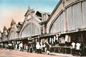 Hơn 100 năm tồn tại của chợ Đồng Xuân