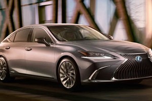 Ảnh đầu tiên của Lexus ES thế hệ mới. Ảnh: Carscoops.