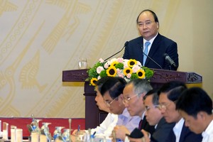 Thủ tướng Nguyễn Xuân Phúc phát biểu tại hội nghị, Ảnh: VGP/Quang Hiếu.