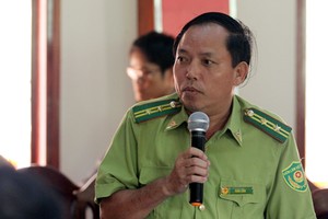 Ông Trần Lanh bị cách chức Hạt trưởng Kiểm lâm rừng phòng hộ Nam Sông Bung. Ảnh: Đắc Thành.