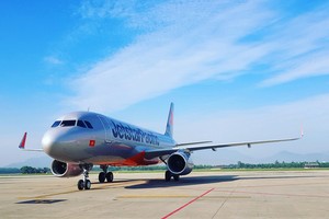 Chuyến bay BL581 quay đầu lại sân bay Đà Nẵng để cấp cứu hành khách mang thai