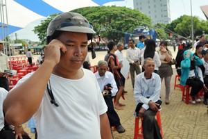 Các thuê bao di động có đầu số 0166, 0122 sẽ được chuyển sang sử dụng đầu số đầu số 050, 040... Ảnh: Anh Quân