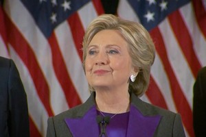 Bà Hillary Clinton cho biết có thể bỏ làm chính trị để sang quản lý mạng xã hội Facebook.