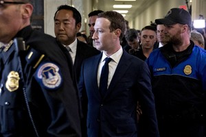 Các hãng chi triệu USD mỗi năm để bảo vệ CEO