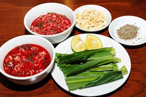 Những đặc sản Việt lọt top món ăn “kinh dị” bậc nhất hành tinh