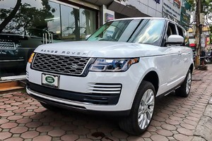 Range Rover HSE 2018 đầu tiên về Việt Nam được chào bán giá khoảng 400.000 USD.