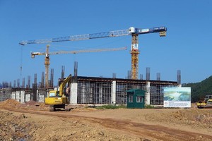 Các hạng mục của sân bay Vân Đồn đang được triển khai đồng bộ. Ảnh: Đ.T