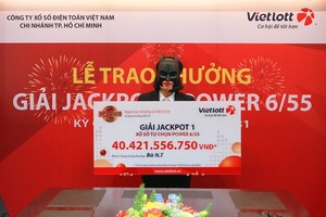 Nữ khách hàng trúng Jackpot hơn 40 tỷ đồng (chưa trừ thuế) là nhân viên một ngân hàng tại TP HCM.