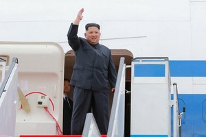 Kim Jong-un đặt chân tới Singapore hôm 10/6. Ảnh: Reuters.
