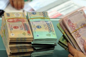 Lương cơ sở từ 1/7 sẽ tăng thêm 90.000 đồng.Ảnh: PV