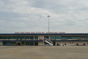 Sân bay quốc tế Phú Bài.