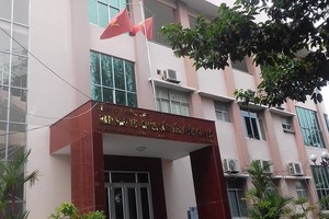 Hai cán bộ ban bảo vệ sức khỏe Bến Tre bị khởi tố