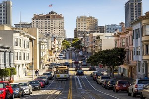 Đường phố đông đúc tại San Francisco. Ảnh: AFP