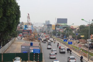 Cầu vượt tại nút giao An Dương.