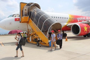 Vietjet là hãng hàng không đang khai thác các đường bay đi/đến cảng hàng không Tuy Hòa.