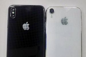 Mặt sau được cho là iPhone X Plus (bên trái) và iPhone 2018.