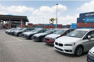Mặc dù đã có những chỉnh sửa nhất định nhưng Nghị định về điều kiện kinh doanh, nhập khẩu xe ô tô vẫn gây nhiều tranh cãi (Ảnh minh họa).