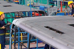 Kinh tế tăng trưởng khá, nhưng chậm lại