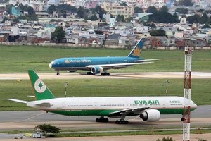 Đường lăn ở sân bay. Ảnh minh họa.