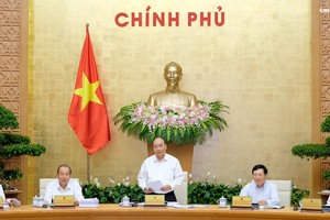 Thủ tướng Nguyễn Xuân Phúc phát biểu tại phiên họp. Ảnh: VGP/Quang Hiếu.