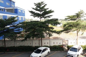 Vị trí xây dựng trạm xử lý rác chỉ các khu học tập của trẻ em và nơi sinh hoạt của người dân 1 con đường nội bộ khoảng 6m