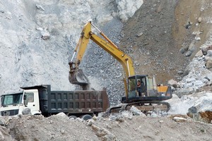 Cơ hội với cổ phiếu ngành khai thác đá