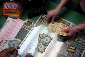 Có cả một sự tính toán chứ không chỉ là may mắn đằng sau việc trúng số. (Nguồn: Justin Sullivan/Getty Images)