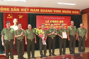 Công bố quyết định thành lập Đảng bộ Cục Công tác Đảng và công tác chính trị