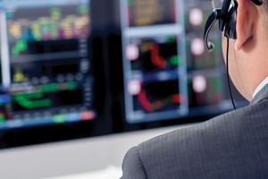 Môi giới chứng khoán thời 4.0 - Kỳ 1: “Tham chiến” bằng “vũ khí” công nghệ cao