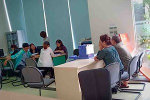 Cư dân nhận lại tiền cho phần diện tích bị hụt sau khi đo lại