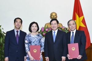 Trao quyết định bổ nhiệm 2 Tổng Lãnh sự