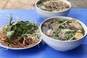 Các quán bún không rẻ nhưng được lòng người Hà Nội