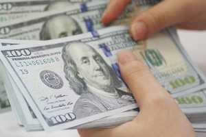 Việc xử phạt 90 triệu đồng vì đổi 100 USD tại tiệm vàng về mặt pháp luật là có căn cứ pháp lý.