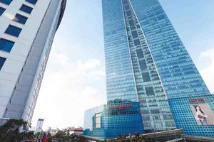 Lotte Group là chaebol (công ty gia đình) lớn thứ 5 tại Hàn Quốc, với khối tài sản khoảng hơn 100 tỷ USD.