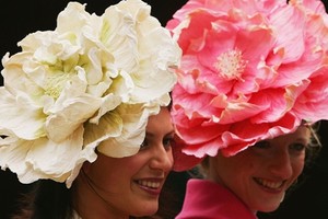 Người tham gia một sự kiện đua ngựa tại Anh. Ảnh: AFP.