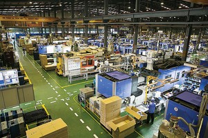 Nhựa Hà Nội là doanh nghiệp sản xuất chế tạo sản phẩm nhựa kỹ thuật cao cấp cho các ngành công nghiệp và dân dụng.