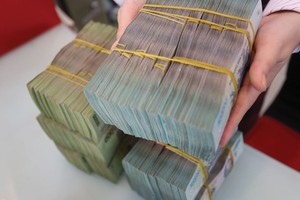 Giao dịch VND theo Luật Phòng chống rửa tiền: Những khó khăn cần giải tỏa