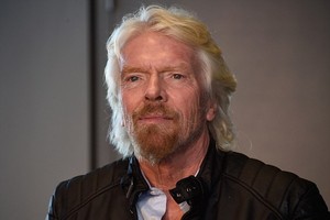 Tỷ phú Richard Branson luôn hối tiếc vì đã khiến công ty nhiều lần suýt phá sản. (Nguồn: Getty Images).