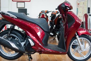 Cứ vào dịp cuối năm, dòng xe Honda SH lại bị chênh giá khá nhiều so với giá niêm yết.