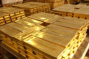 80 tấn vàng mà đoàn quân của Napoleon vơ vét được từ Moscow được cho là đang cất giấu dưới đáy hồ Bolshaya Rutavech. (Ảnh minh họa).