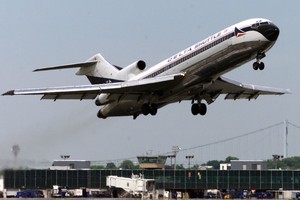 Hành trình trắc trở của dòng máy bay Boeing bán chạy nhất thế giới