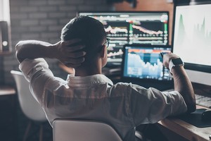 Bi bét các công ty quỹ không có quỹ