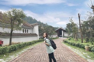 Khu di tích Yên Tử: Khu di tích Yên Tử nằm gần đường 18A, thuộc xã Thượng Yên Công, thành phố Uông Bí, tỉnh Quảng Ninh. Nơi đây là một quần thể gồm các ngôi chùa, am, tháp, tượng, rừng cây cổ thụ và cảnh vật thiên nhiên nằm rải rác theo chiều cao dần đến đỉnh núi. Ảnh: Buithanhhuyn.