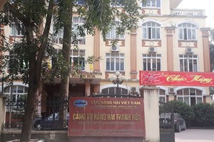 Cảng vụ Hàng hải Thanh Hóa sẽ tuyển dụng lại đối với 23 viên chức.
Trước đó, ngày 10/10/2018, Cục Hàng hải Việt Nam đã có văn bản số 3961/CHHVN-TCCB yêu cầu các đơn vị trực thuộc Cục rà soát công tác tuyển dụng viên chức tại đơn vị giai đoạn từ năm 1999 đến nay.

Sau đó các đơn vị này lập danh sách viên chức được tuyển dụng chưa phù hợp với quy định của pháp luật tại thời điểm tuyển dụng để khắc phục hoặc đề xuất phương án cụ thể để khắc phục các tồn tại trong công tác tuyển dụng.

Đến ngày