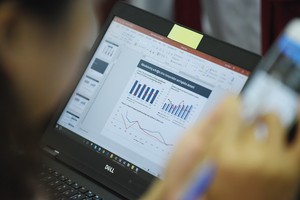 Những dấu hiệu bất thường trong báo cáo tài chính (Kỳ 2): Những câu chuyện cụ thể trên TTCK Việt Nam