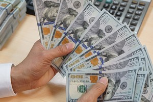 Dù chịu áp lực, Fed không vội vã điều chỉnh lãi suất