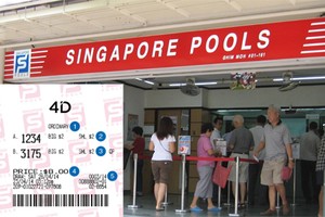 Người chồng không chứng minh được mua vé số là để cho bản thân, nên đã phải chia giải độc đắc với vợ. Ảnh: mothership.