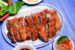 Ăn gì ở Hà Nội khi trời mưa bão?