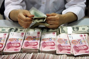 Hai kịch bản khi đồng Nhân dân tệ phá giá