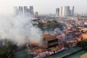 Bộ Tài nguyên và Môi trường khuyến cáo người dân sinh sống xung quanh khu vực nhà máy thận trọng giữ gìn sức khoẻ.